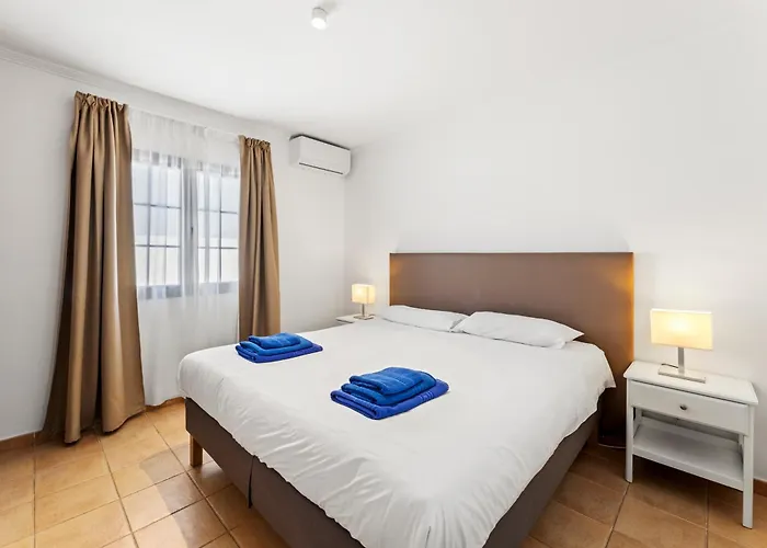 Lanzarote Volcan 7 *