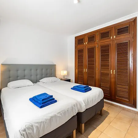 Lanzarote Volcan 7 * بلايا بلانكا