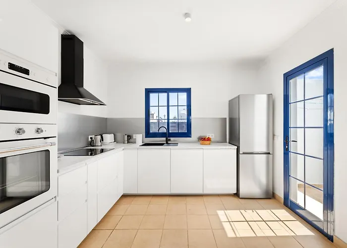 Lanzarote Volcan 7 *