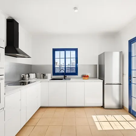 Lanzarote Volcan 7 *